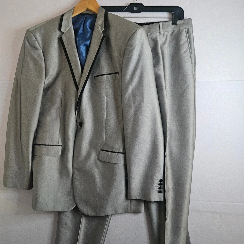 Eleganza Giorgio Sanetti Mens Silver Sharkskin Suit 42R Blazer 34W Pants 2pc